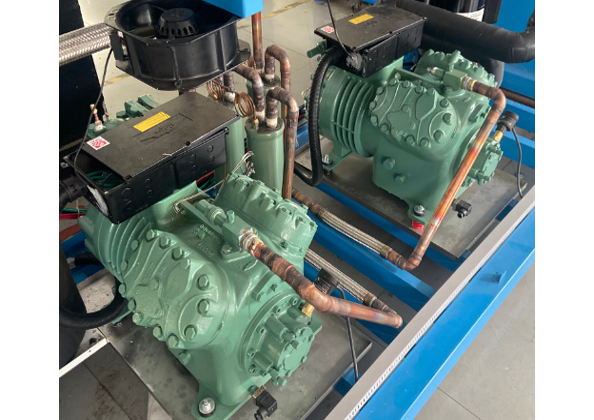 恒溫恒濕試驗箱出現(xiàn)制冷劑泄漏的原因有？