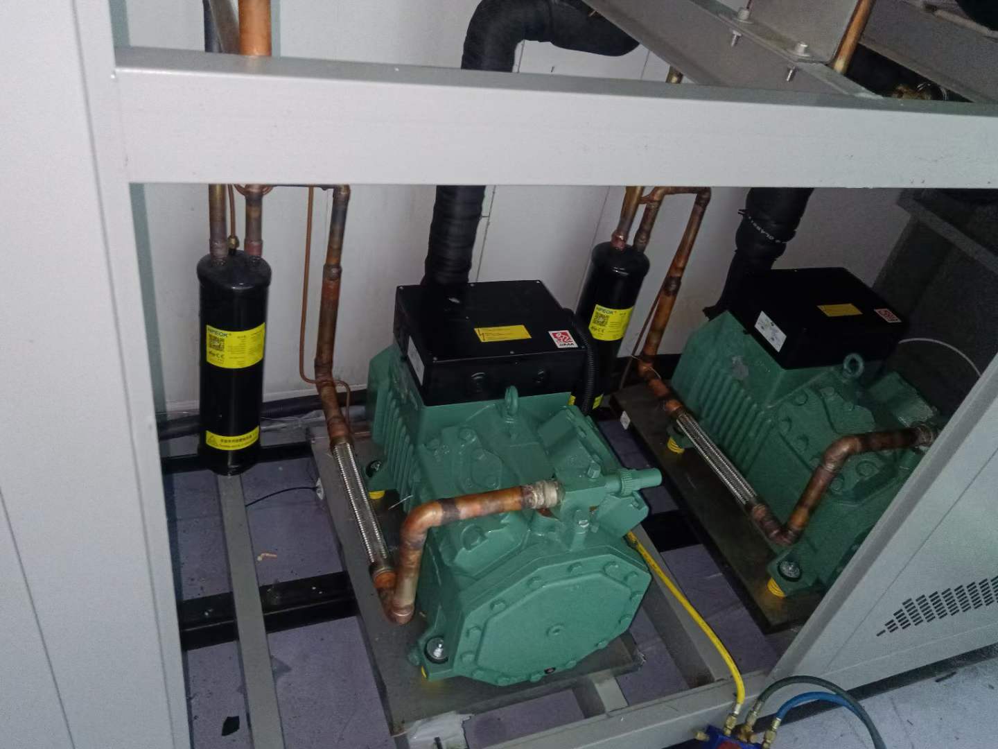 恒溫恒濕箱壓縮機(jī)部分示意圖